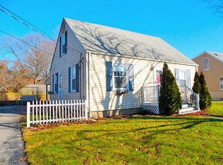 35 Robinson Way, West Warwick, RI 02893