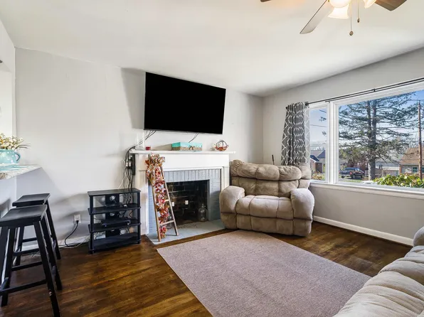 812 Florence Ave, Waynesboro, VA 22980