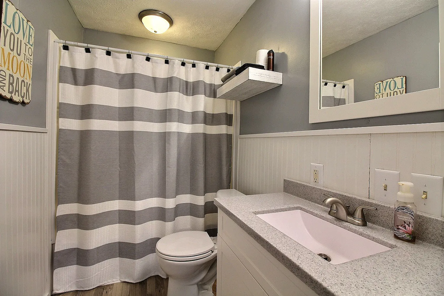 3 bed, 864 sqft, $1,850 — Photo 2
