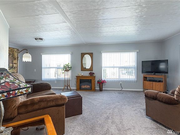 4th image of 10810 62nd Street Ct E