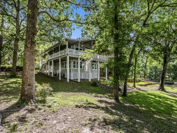 101 Tony Ln, Huntsville, TX 77320