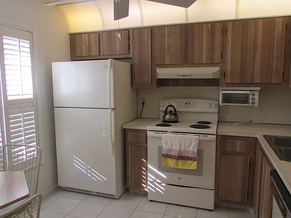 2nd image of 505 Holyoke Ln #A