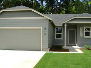 3403 Cascara St, Medford, OR 97504