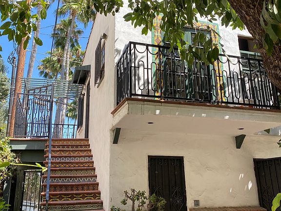 3rd image of 1146 1/2 N Vista St
