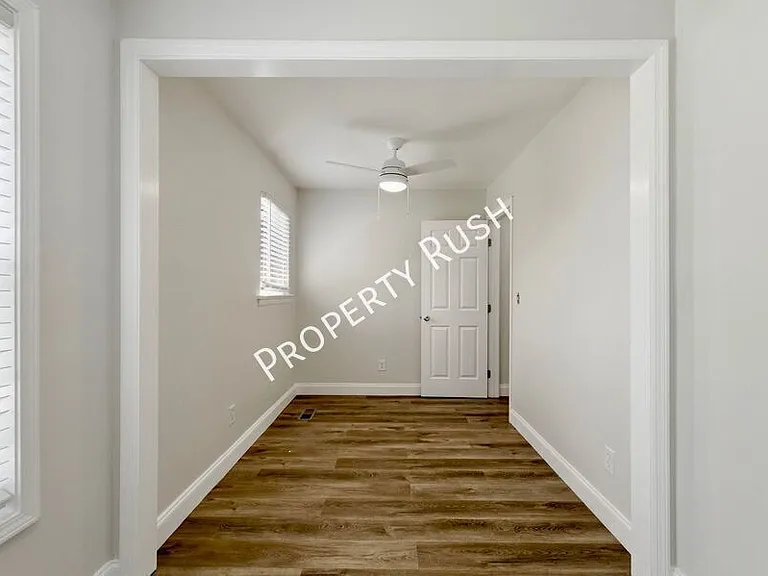 6107 Vance Cir — Photo 14