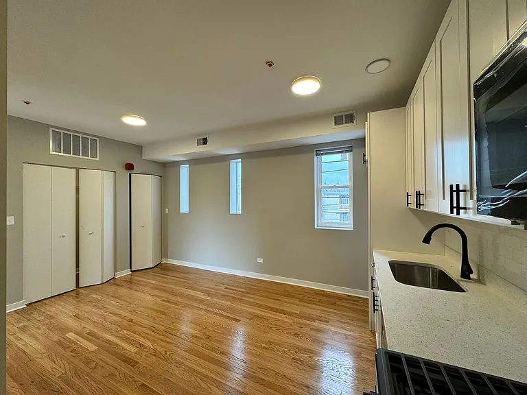 Leland Albany Commons — Photo 20