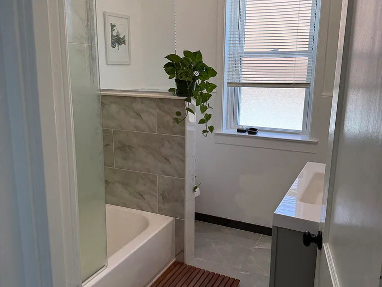1457 W Foster Ave #3R — Photo 10
