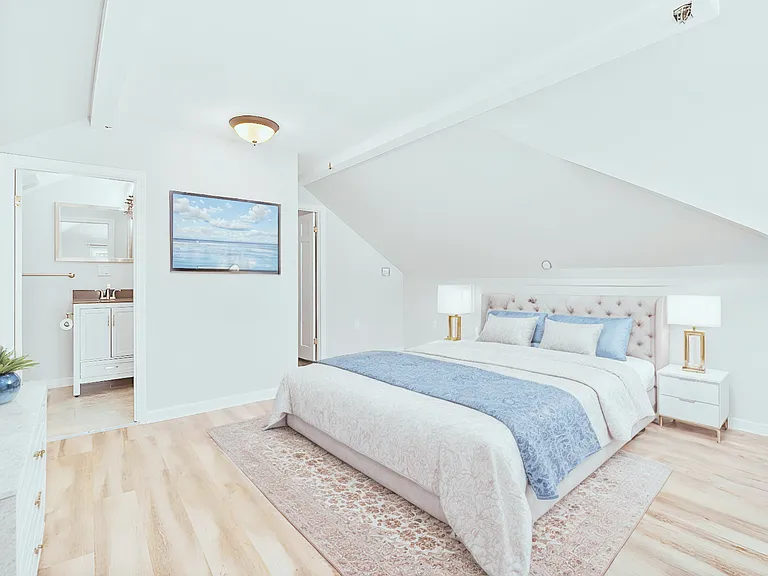 47 Campbell St #2 — Photo 23