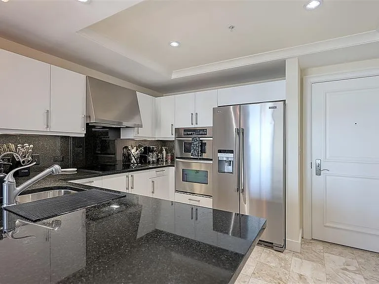 1350 Main St #1007 — Photo 5