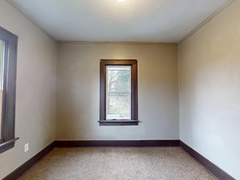 236 Watson St — Photo 22