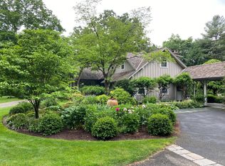 116 Hickok Rd, New Canaan, CT 06840
