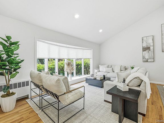 3rd image of 1 Arden Drive