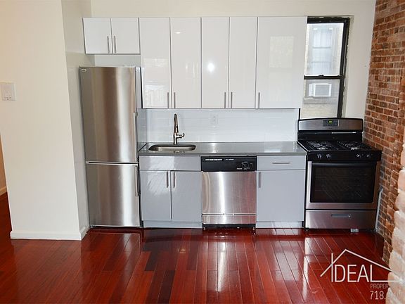 4th image of 1492 Bedford Ave APT 4B