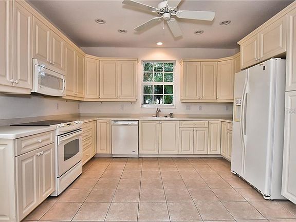 5th image of 181 Tropicana Dr APT 1412