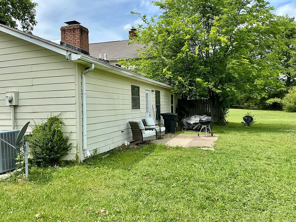2nd image of 332 Lilly Ln
