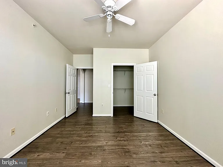 12925 Centre Park Cir #405 — Photo 20