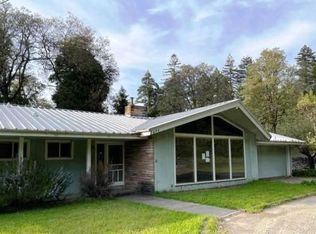 974 Briceland Thorn Rd, Garberville, CA 95542