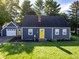 35 North St, Newport, ME 04953