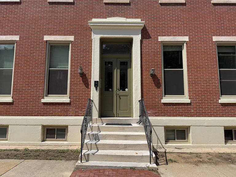 1703 Green St #5 — Photo 24