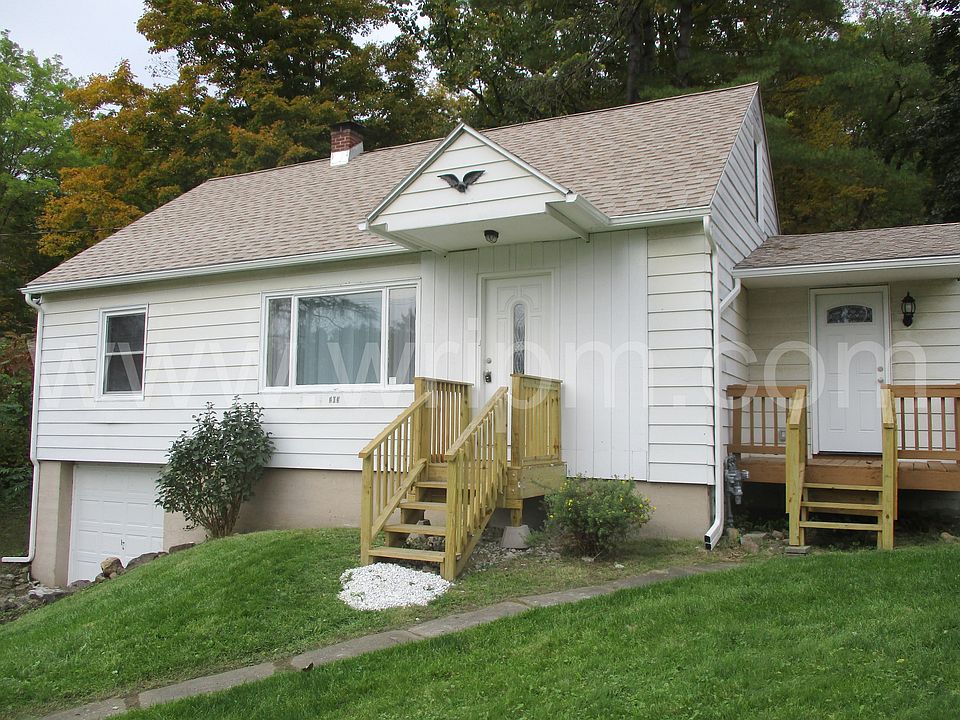 1st image of 205 Riverview Dr