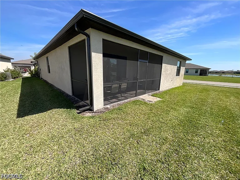 14570 Palamos Cir — Photo 33