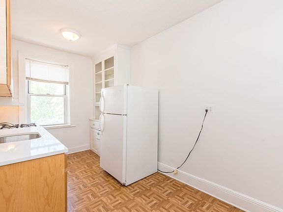 2nd image of 2348 33rd St #2R