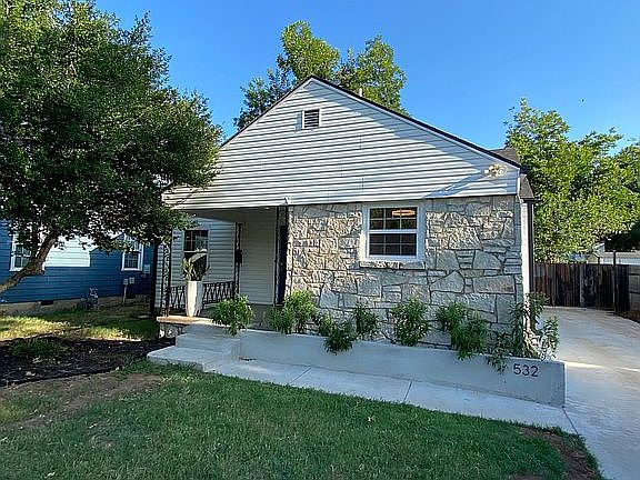 New concrete with wide drive