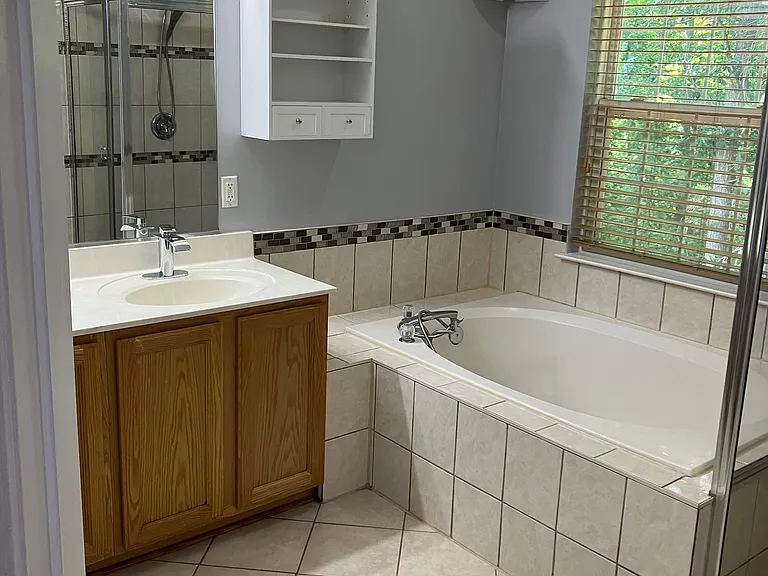13722 Palmetto Cir — Photo 13