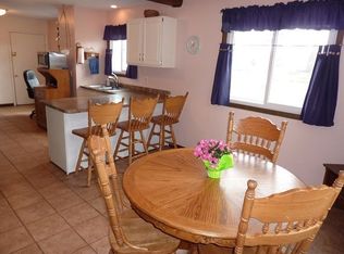 1339 Prairie Village Rd, Deerfield, WI 53531