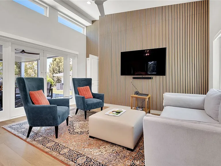 15 Lantana Pl #A — Photo 10