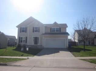 5320 E Kenyon Cir, Des Moines, IA 50320