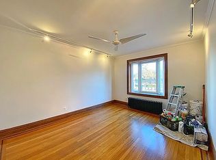 578 7th Ave #2M, Brooklyn, NY 11215
