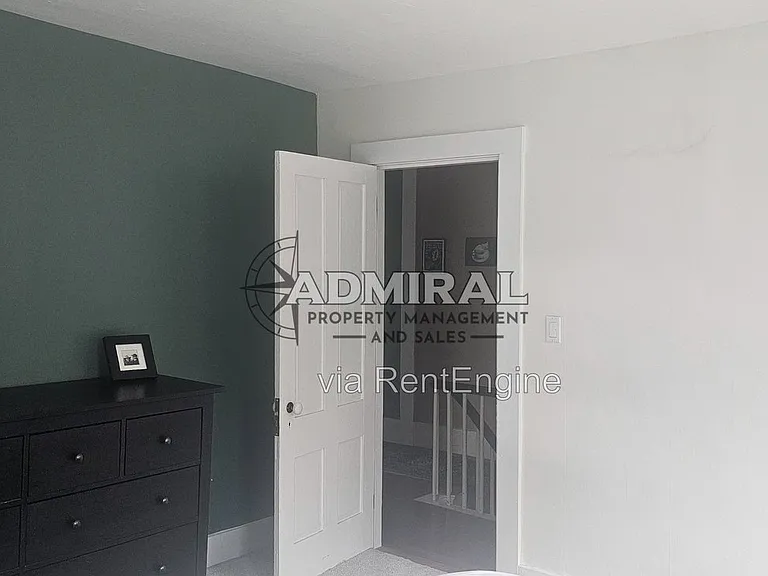8 Maple St — Photo 13