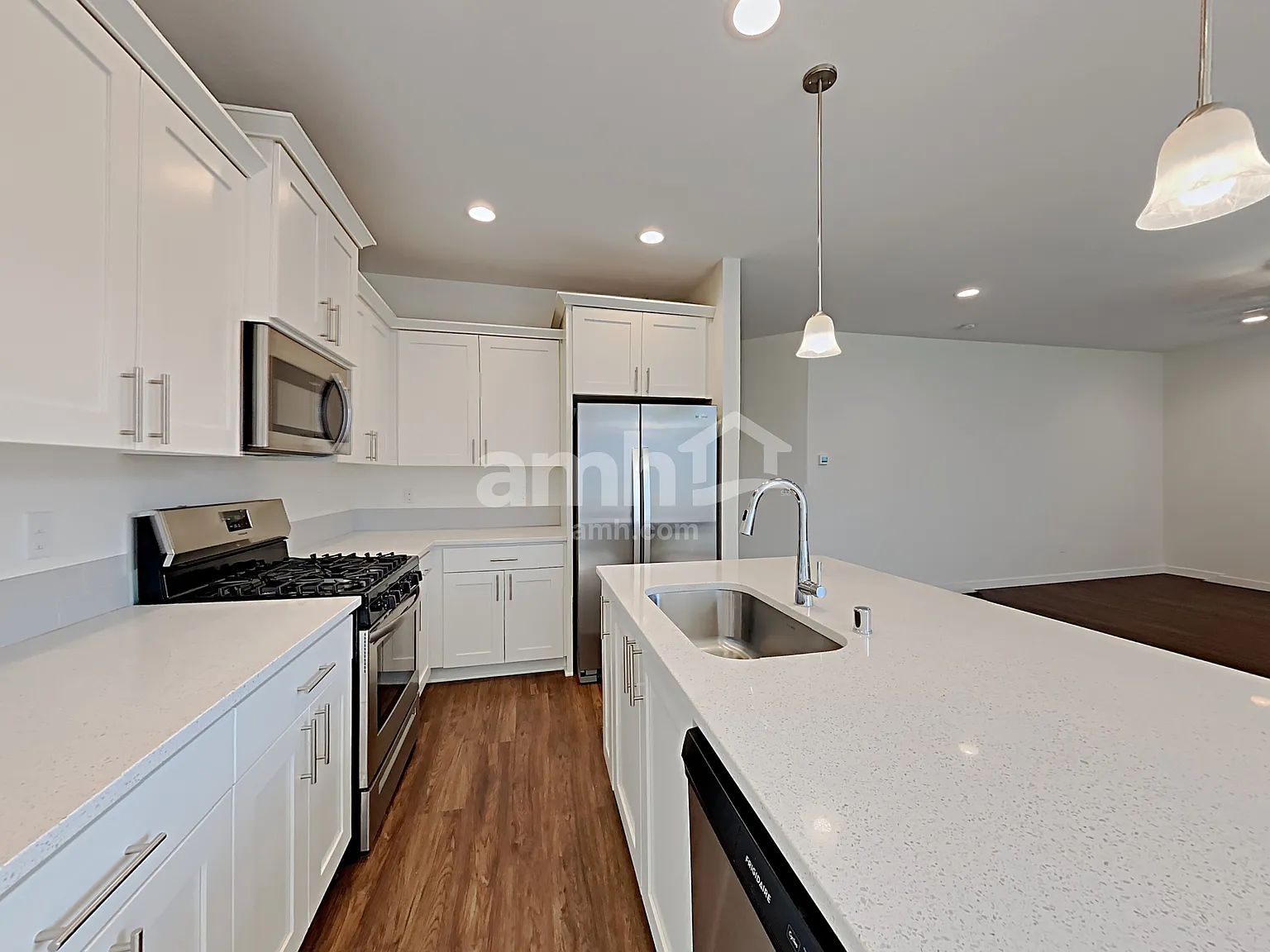 3 bed, 2.5 bath, 1609 sqft, $2,725 — Photo 3