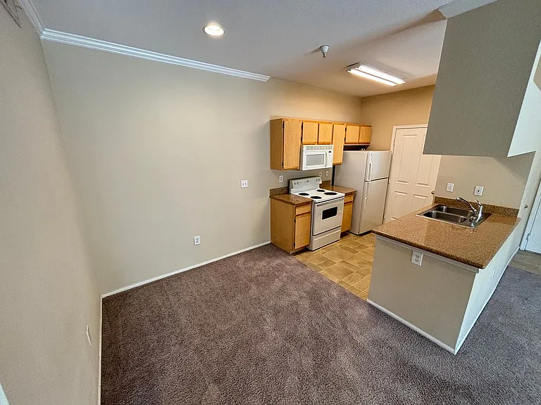 2900 Sunridge Heights Pkwy #1713 — Photo 7