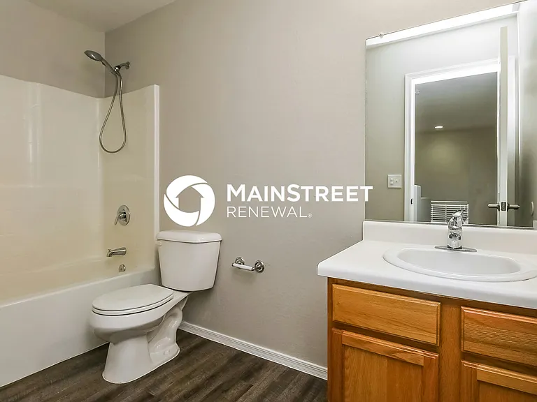 Main Bathroom