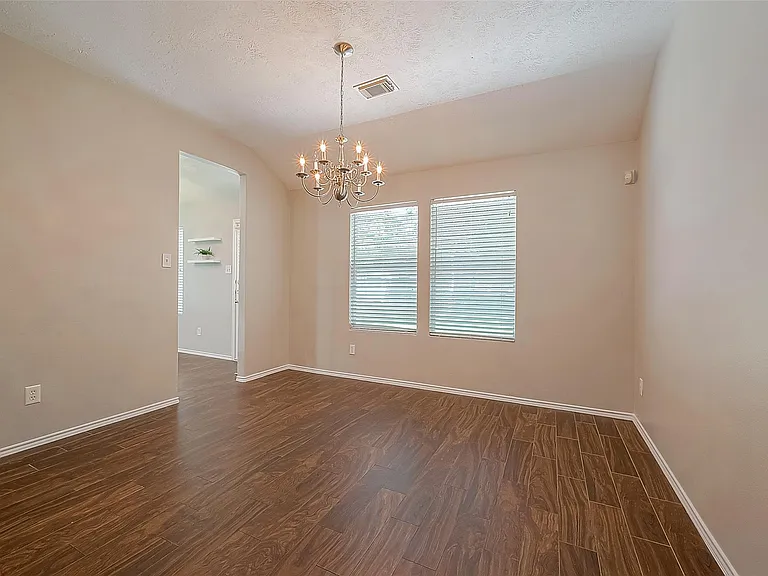 11 Yarrowdale Ct — Photo 19
