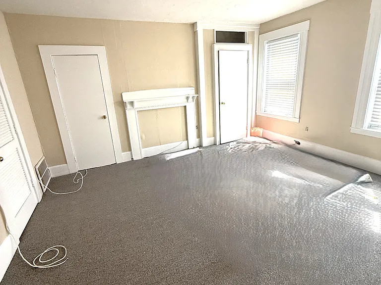 284 E St #2 — Photo 3