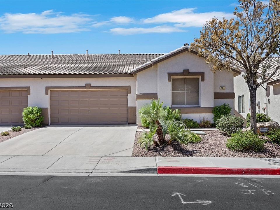 1st image of 217 Crown Imperial St