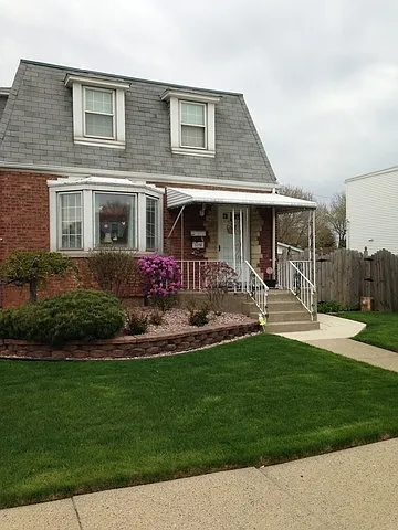 5316 S Massasoit Ave photo 1