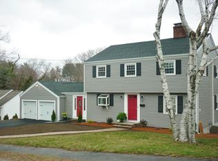 21 Robin Rd, Lynnfield, MA 01940