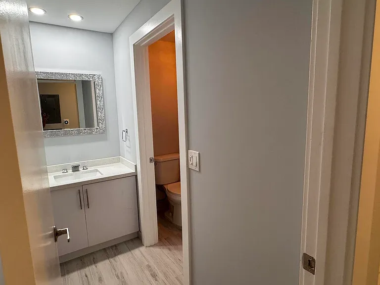6936 SW 39th St #D203 — Photo 27