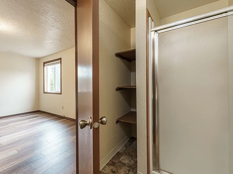 4918 Plomondon St — Photo 22