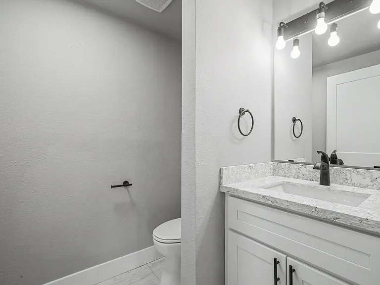 322 S Birch St — Photo 19