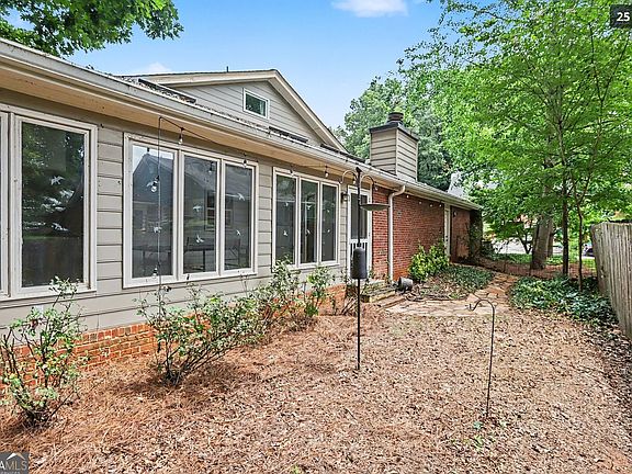 3rd image of 1268 Country Address
