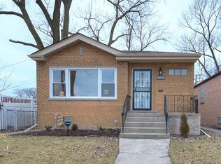 11842 S Hale Ave, Chicago, IL