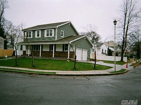 1st image of 28 Parr Dr