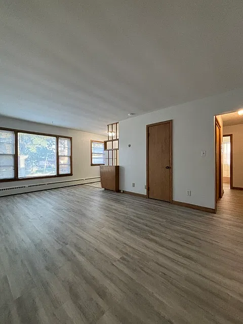 1 bed, 650 sqft, $900 — Photo 2