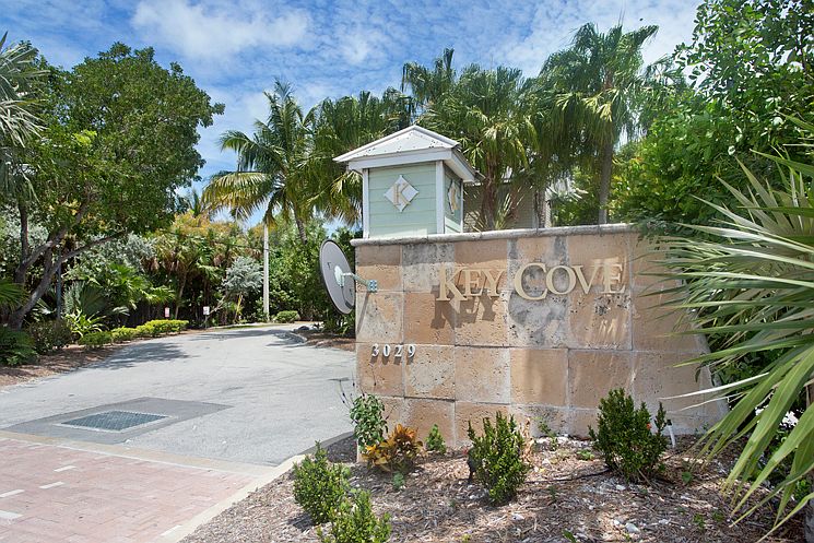 1st image of 3029 N Roosevelt Blvd APT 53