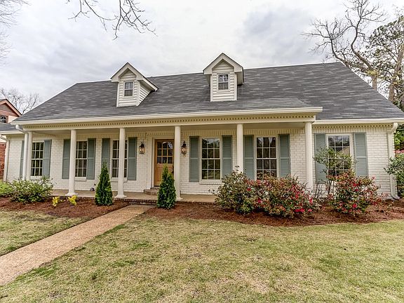 2nd image of 1438 Brookside Dr
